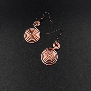 Cercei din cupru cu spirale - Artynos.ro