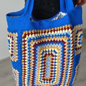 Geanta tote crosetata manual, albastru intens, cu model geometric - Artynos.ro
