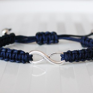 Brățară macramé împletită - Infinity albastru închis -  - Artynos.ro