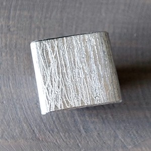 Inel extra minimalist din aluminiu -  - Artynos.ro Inel extra minimalist din aluminiu -  - Artynos.ro