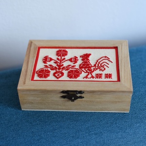 Cutie cu broderie, Casă & Stil de viață, Accesorii pentru decorat casa, Decorațiuni de masă și decorațiuni pentru rafturi , Cutii decor, cutii de suveniruri, Broderie, ARTYNOS