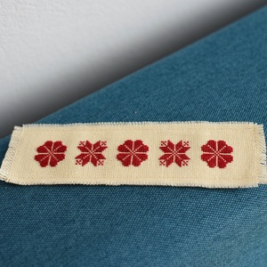 Semne de carte, Arte vizuale și accesorii , Alte arte, Broderie, ARTYNOS