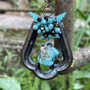 Colier handmade cu pietre turcoaz - bijuterii - coliere - coliere statement - Artynos.ro