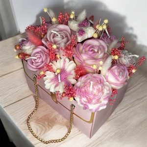 Aranjament din flori de ceară de soia 100% naturală și parfumată  - casă & stil de viață - decorațiuni de casă - accesorii florale - cutii cu flori - Artynos.ro