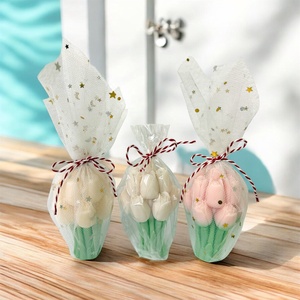 Mărțișor buchet de lalele - lumânare din ceară de soia - casă & stil de viață - lumânări, parfumuri, arome - lumânări artizanale - Artynos.ro