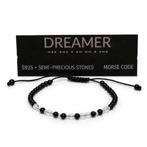 Bratara DREAMER din argint S925 si pietre semipretioase – Cod Morse, Bijuterii, Bratari, Bratari din pietre semipretioase, Confectionarea bijuteriilor, DREAMER – o bijuterie care iti aminteste sa visezi si sa crezi in tine.

Descopera bratara DREAMER ..., ARTYNOS