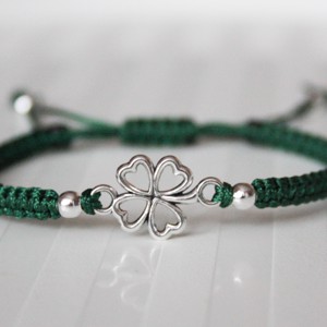 Brățară macramé împletită - Trifoi cu patru foi/verde -  - Artynos.ro