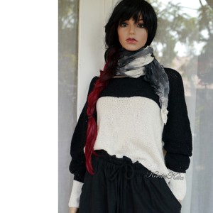 CRAZY SEXY- pulover curgator extravagant tricotat manual / alb + negru, Imbracaminte si moda, Haine dama, Hanorace, cardigane, Impletitura, ARTYNOS