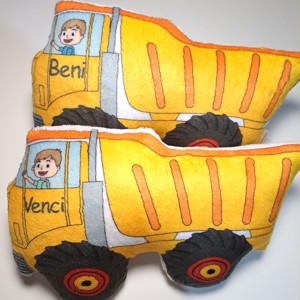 Pernă de dormit Dumper, pernă personalizată, pernă în formă -  - Artynos.ro
