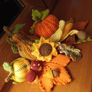 Decor toamnă croșetat  - casă & stil de viață - decorațiuni de casă - decorațiuni de masă și rafturi - cutii de decor - Artynos.ro
