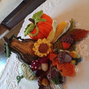 Decor toamnă croșetat  - casă & stil de viață - decorațiuni de casă - accesorii florale - buchete de flori - Artynos.ro