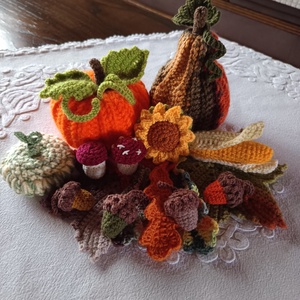 Decor toamnă croșetat  - casă & stil de viață - decorațiuni de casă - accesorii florale - buchete de flori - Artynos.ro