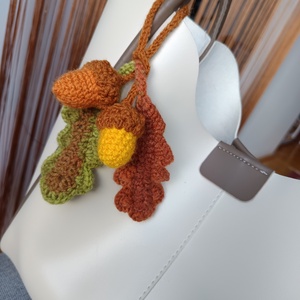 Accesoriu geanta crosetata , Genti si portofele, Accesorii genti, Decoratiuni de genti, Crosetat, Frunze si ghinda crosetata , ARTYNOS