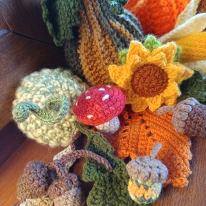 Decor toamnă croșetat  - casă & stil de viață - decorațiuni de casă - accesorii florale - buchete de flori - Artynos.ro