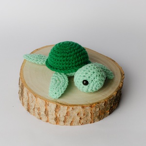 Breloc crosetat testoasa  - Artynos.ro