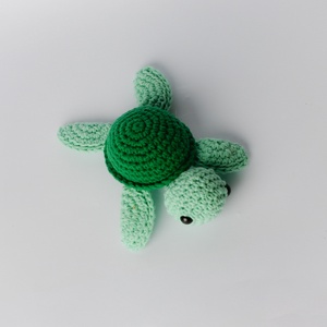 Breloc croșetat țestoasă  - genți și portofele - accesorii genți - breloc - Artynos.ro