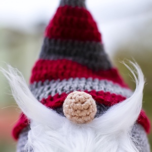 Gnom croșetat - opritor de ușă - casă & stil de viață - decorațiuni de casă - decorațiuni de geam și ușă - opritor de ușă - Artynos.ro