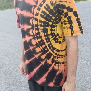 Tricou Batik mărimea XL - apus de soare -  - Artynos.ro