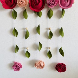 Gradina mea secreta Decoratiuni de perete pentru camera copilului cu flori de pasla - Decoratiuni de perete florale pentru camera copilului cu flori de pasla, , , ARTYNOS