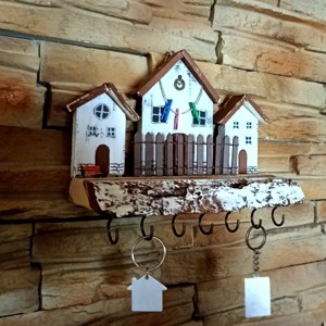 Suport pentru chei in forma de casa, cu raft rustic din lemn, Casa & Stil de viata, Decoratiuni de casa, Decoratiuni de pereti, Suport pentru chei, , ARTYNOS