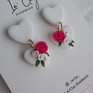 Cercei florali in forma de inimioara- lucrati manual din lut polimeric  - Artynos.ro