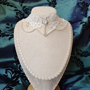 Choker alb dantela mireasa cu margele de sticla si perle false , Accesorii nunta, Bijuterii mireasa, Colier mireasa, , ARTYNOS