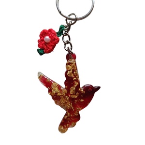 Breloc Păsărică Rubin - Strălucire Regală și Curaj - geantă și husă - accesorii genți - breloc - Artynos.ro