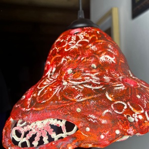 Lampa roșie dantelata - casă & stil de viață - lămpi și corpuri de iluminat - lampă de ambianță - Artynos.ro