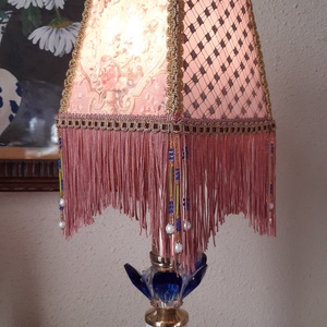 Abajur roz cusut de mana  - casă & stil de viață - lămpi și corpuri de iluminat - candelabru - Artynos.ro
