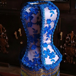 Abajur cusut de mana din dantela si franjuri de margele - casă & stil de viață - lămpi și corpuri de iluminat - lampă de ambianță - Artynos.ro