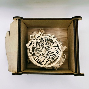 Set globuri de Craciun din lemn -20 buc - Artynos.ro