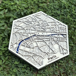 Harta urbana hexagonala a Parisului, Casa & Stil de viata, Accesorii pentru decorat casa, Decoratiuni de geam si decoratiuni de usa , Ornamente de usa , Gravare, pirogravura, ARTYNOS