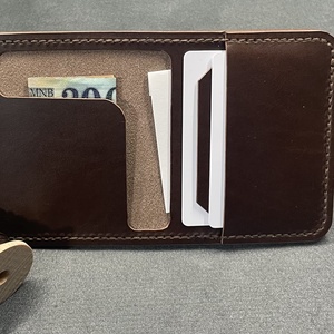 Portcard barbatesc din piele de vita  Buttero maro inchis, Geanta si husa, Portofele, huse, suporturi, Portofel, Portofel barbati, , ARTYNOS