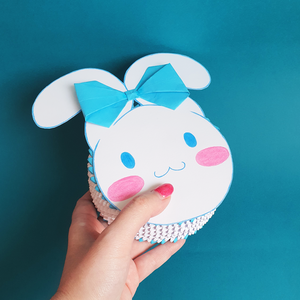 Cutie 3D origami cățel Cinnamoroll cu fundiță Sanrio - casă & stil de viață - accesorii pentru decorat casa - decorațiuni de masă și decorațiuni pentru rafturi  - cutii decor, cutii de suveniruri - Artynos.ro
