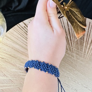 Brățară albastră împletită, ajustabilă, lucrată manual - bijuterii - brățări - brățări împletite - Artynos.ro