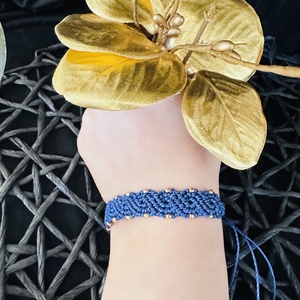 Brățară albastră împletită, ajustabilă, lucrată manual - bijuterii - brățări - brățări împletite - Artynos.ro