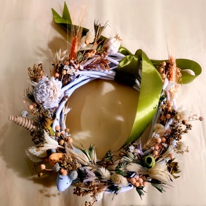 Coronita din nuieluse de lemn si flori naturale uscate - Artynos.ro
