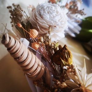 Coronita din nuieluse de lemn si flori naturale uscate - casă & stil de viață - accesorii pentru decorat casa - suport de flori - coronițe decor - Artynos.ro