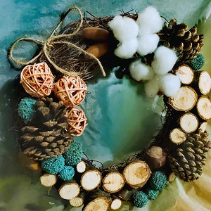 Coronita naturala din nuieleuse si elemente de lemn, pentru Craciun - Artynos.ro