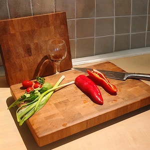 Tocator premium de bucatarie End-Grain din lemn masiv de stejar, anti-alunecare, anti-bacterian, 39 X 29 X 3.5 cm - casă & stil de viață - echipamente de bucătărie - accesorii de gătit - tocătoare - Artynos.ro