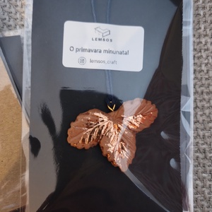 Martisor ceramica, foita aurita - bijuterii - mărțișor - Artynos.ro