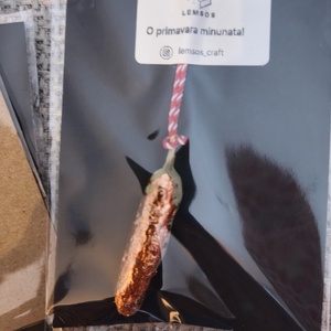 Martisor ceramica, foita aurita - bijuterii - mărțișor - Artynos.ro