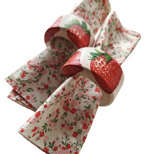 Set de 5 piese - model căpșună (suport lingură, inele servețele, suport ouă) - decor de sărbători - decorațiuni de paște - decor masă de paște - Artynos.ro