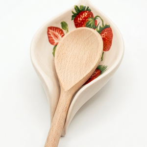 Set de 5 piese - model căpșună (suport lingură, inele servețele, suport ouă) - decor de sărbători - decorațiuni de paște - decor masă de paște - Artynos.ro