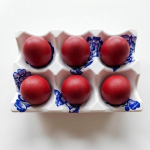 Suport de ouă model flori albastre, decor pentru masa de Paște - decor de sărbători - decorațiuni de paște - coș de ouă - Artynos.ro