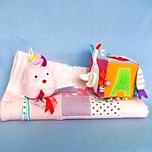 Set cadou pentru botez ,zi de nastere, cadou pentru nou nascut., Jucării și echipamente pentru copii, Daruri de botez, Cusătură, Patchwork, matlasare, ARTYNOS