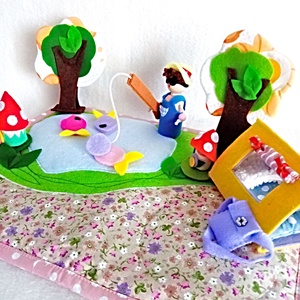 Pescar cu undita magnetica ,panou textil cu activitati creative in padure. - Artynos.ro