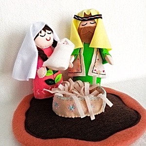 Familia Sfanta ,decoratie pentru Craciun ,set de figurine religioase din fetru. - crăciun - cadouri de moș crăciun - cadouri de moș crăciun - Artynos.ro