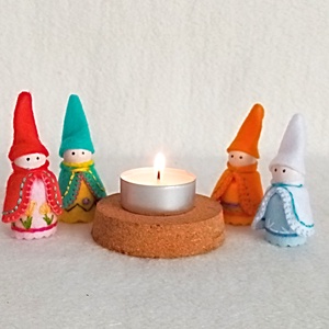 4 Anotimpuri si 4 papusi din lemn ,jucarie educativa pentru prescolari. - jucării și echipamente pentru copii - jocuri de gândire - curcubeu montessori, jocuri waldorf - Artynos.ro