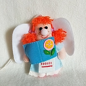 Inger cantaret ,ornament din fetru pentru Craciun. - jucării și echipamente pentru copii - jocuri de gândire - curcubeu montessori, jocuri waldorf - Artynos.ro